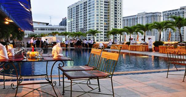 First Hotel Bangkok Exterior photo